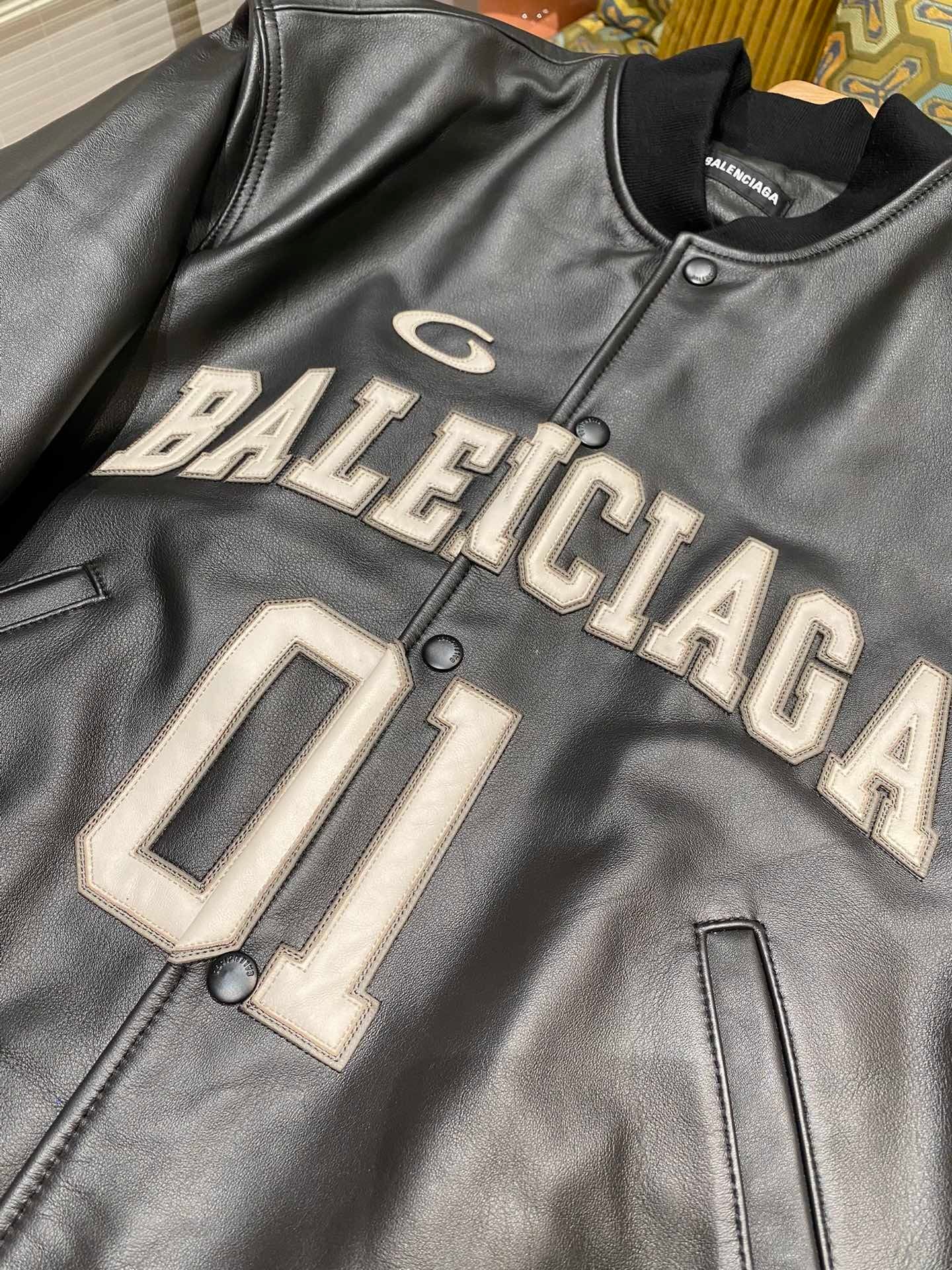 Giacca BALENCIAGA - LUXURY