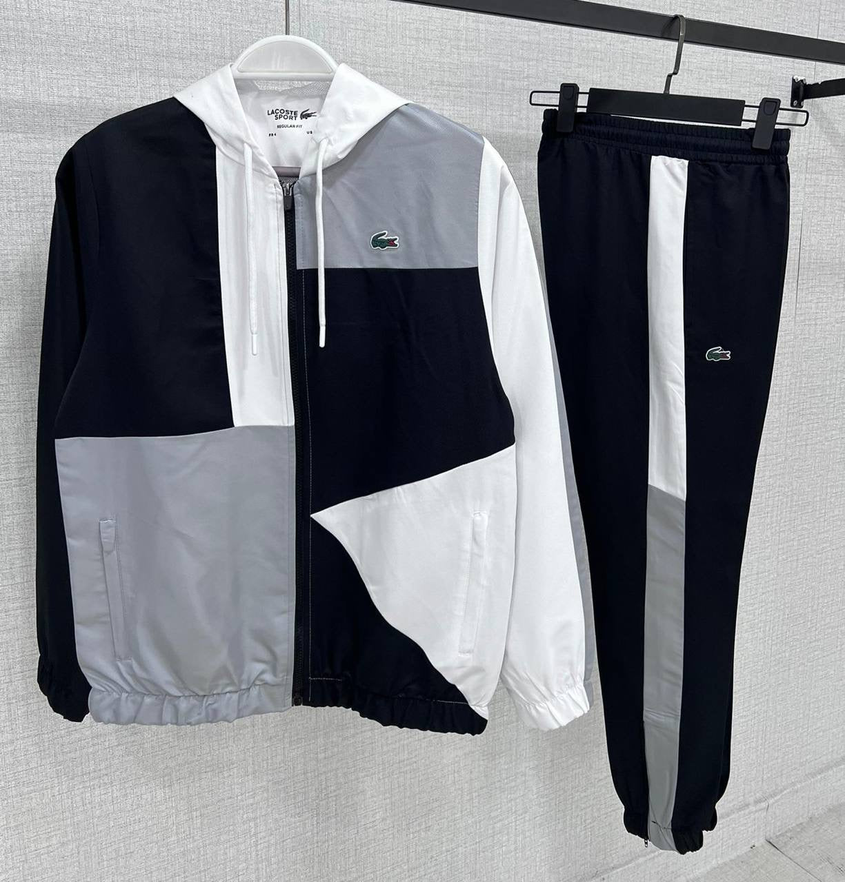 TUTA LACOSTE - VARI COLORI