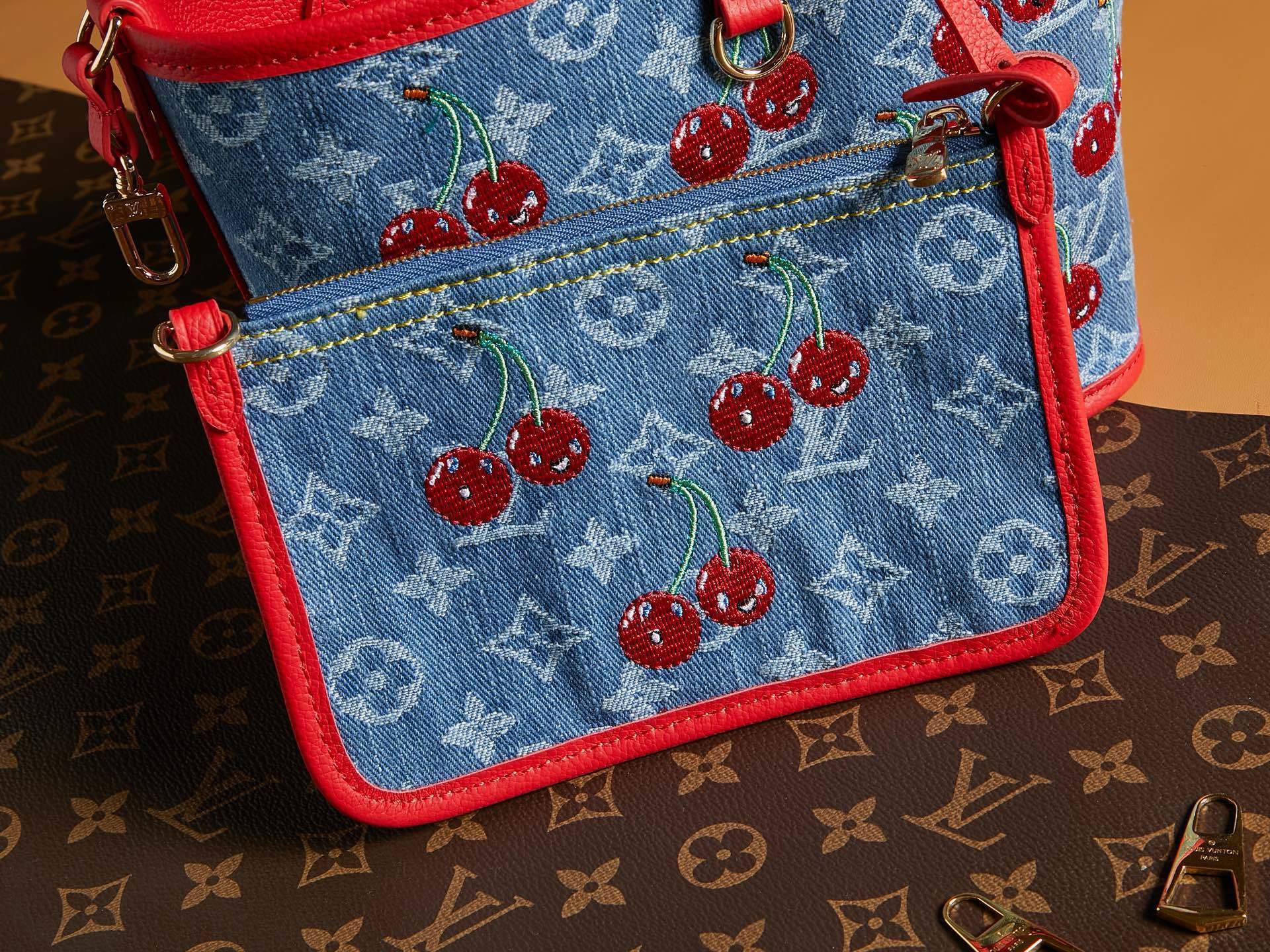 BORSA LOUIS VUITTON - LUXURY