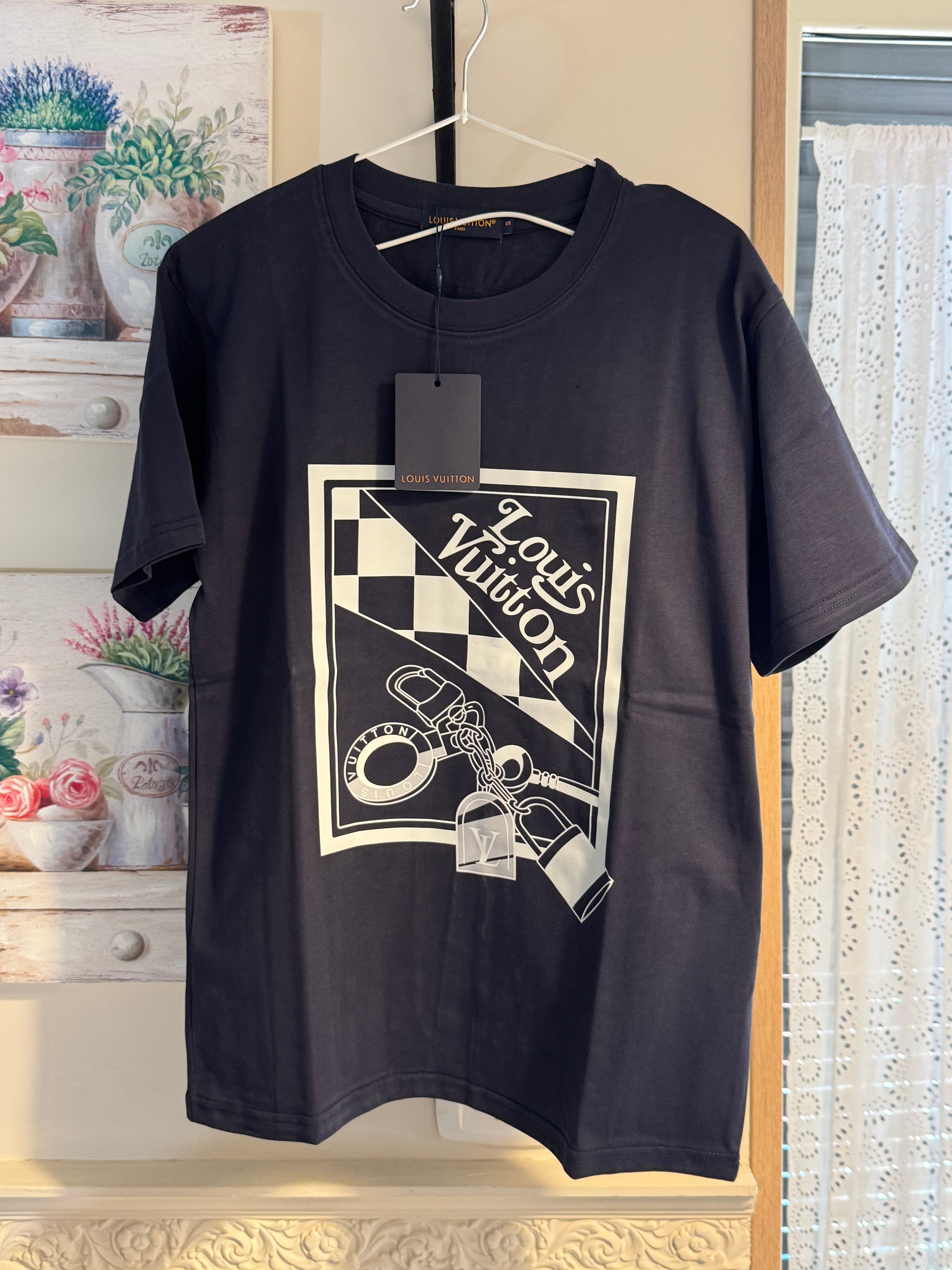 T-shirt Louis Vuitton – TAGLIA (S) a Maniche Corte