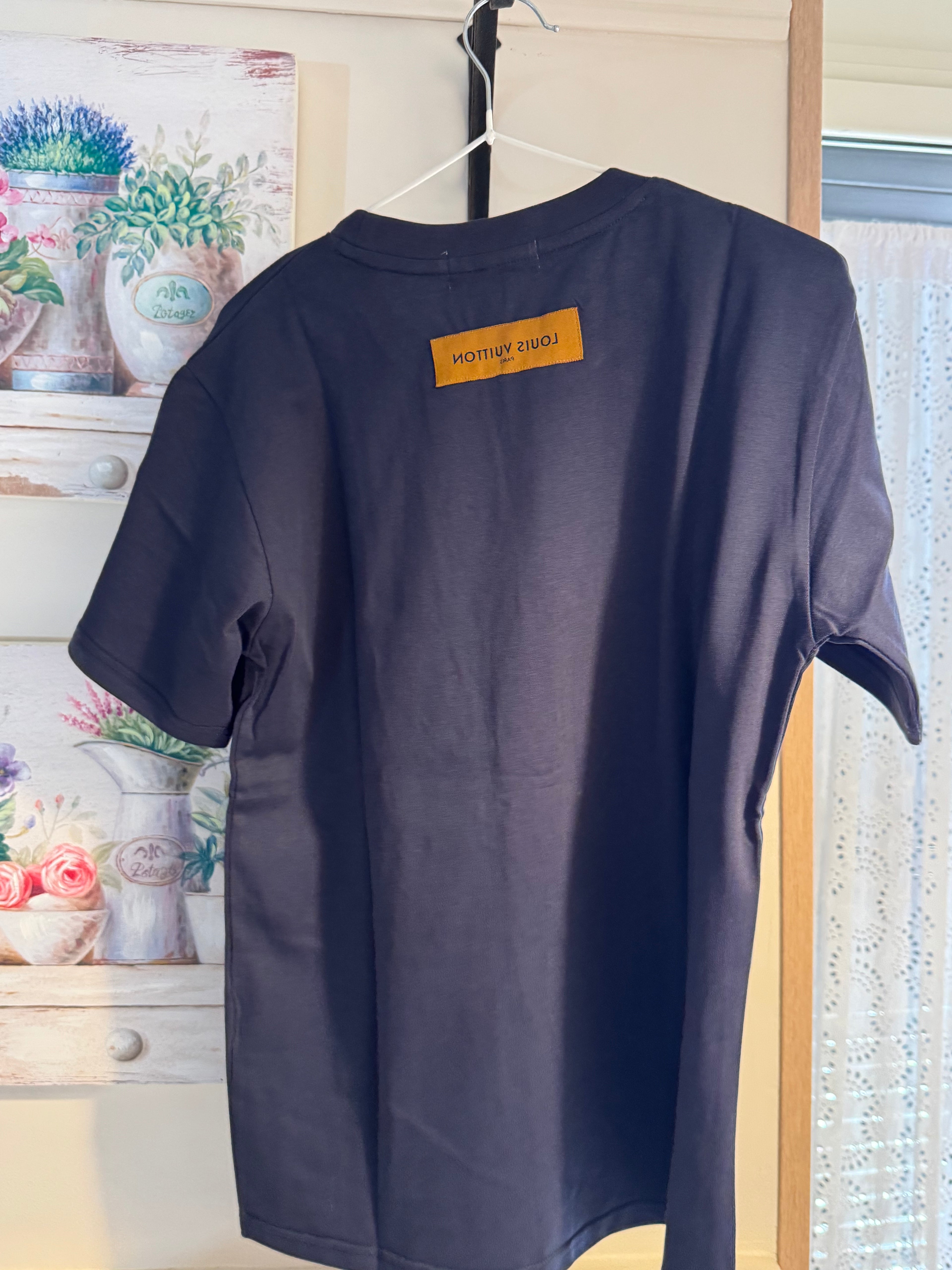 T-shirt Louis Vuitton – TAGLIA (S) a Maniche Corte