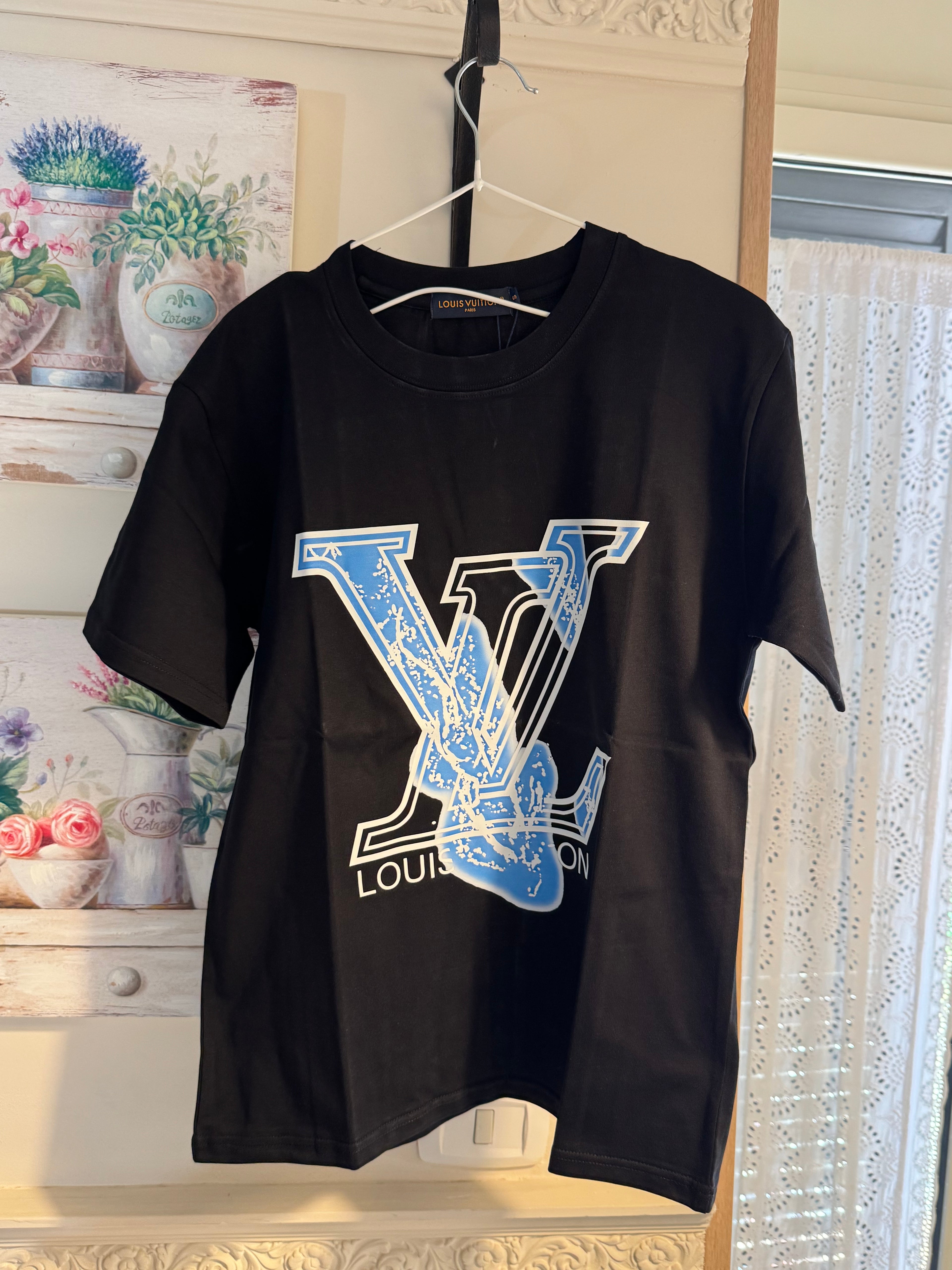 T-shirt Louis Vuitton – TAGLIA (S) a Maniche Corte