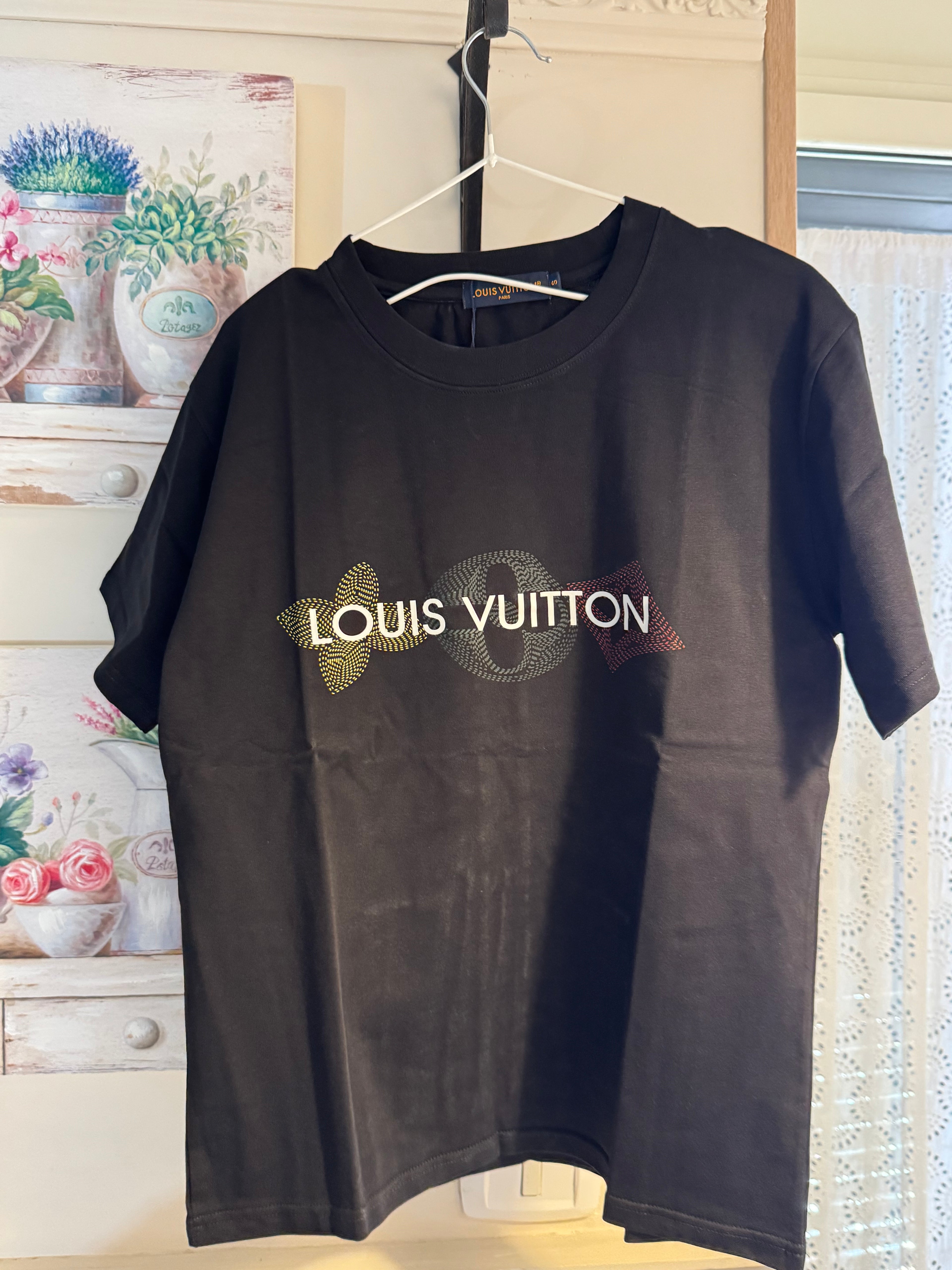 T-shirt Louis Vuitton – TAGLIA (S) a Maniche Corte